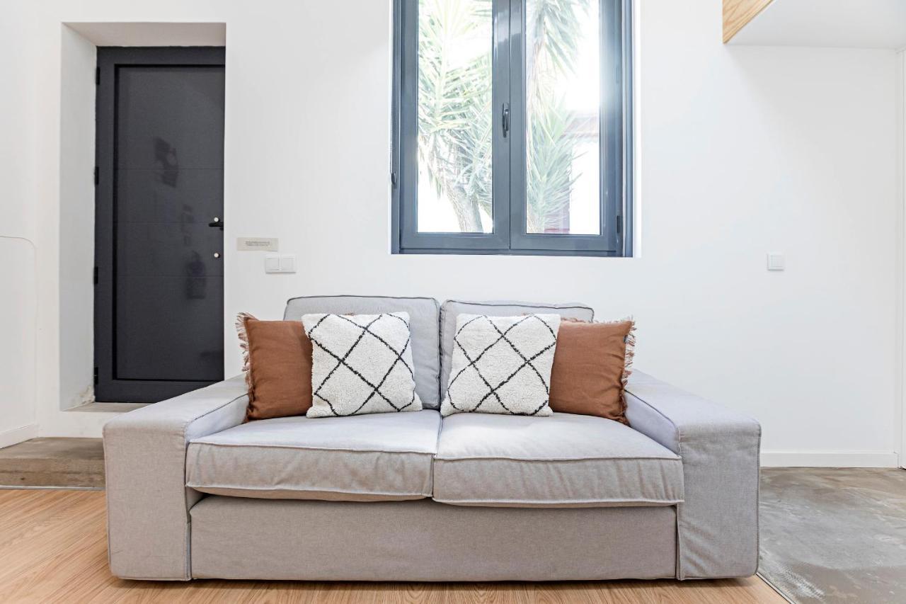 Cozy House W/ Ac Near Metro By Lovelystay Porto Luaran gambar